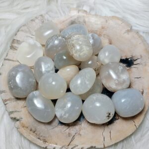 White Plume Tumbled Stone